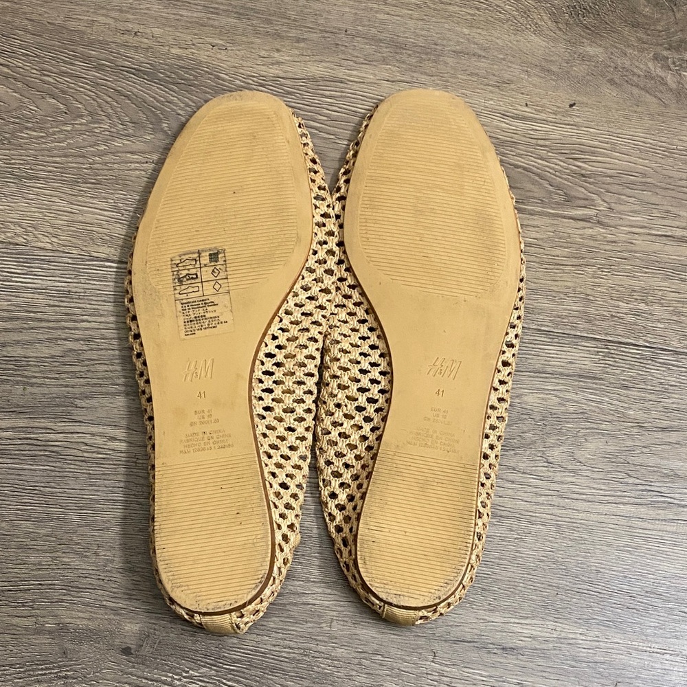 H&M Stylish Mesh Tan flats Flats - Picture 4 of 8